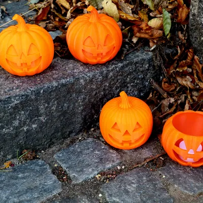 Trang Trí Halloween Hình Bí Ngô (4 phiên bản, có loại dùng đèn trà)