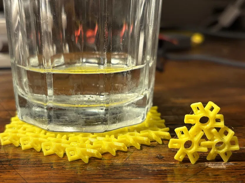 Miếng Vải Dán Dưới Nón & Giảm Căng Thẳng - Image 1