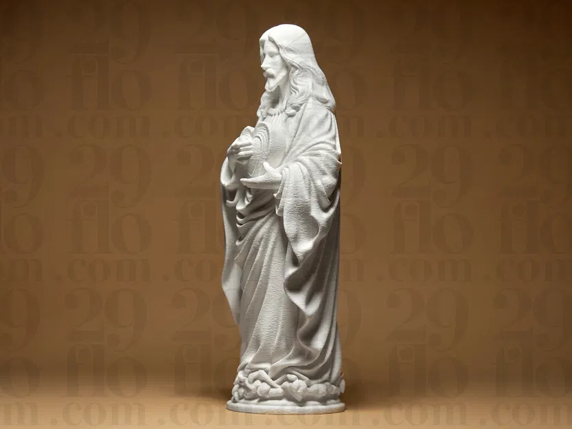 Tượng Chúa Jesus với Trái Tim - Image 3