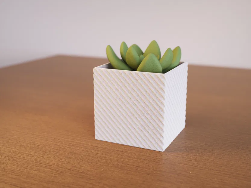 Chậu Cây Hình Học Vuông - Phiên Bản 1 - Image 1