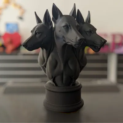 Tượng Cerberus Anh Hùng