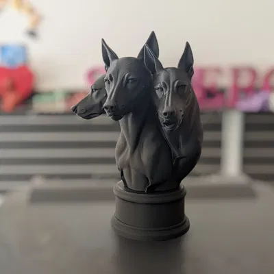 Tượng Cerberus Anh Hùng