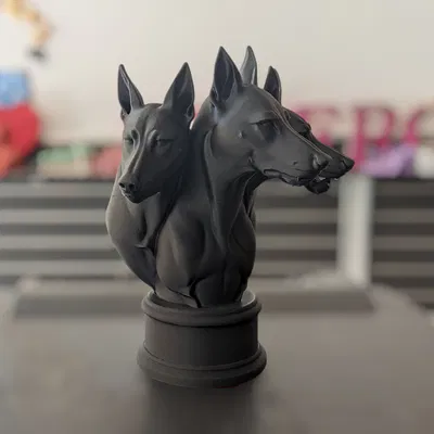 Tượng Cerberus Anh Hùng