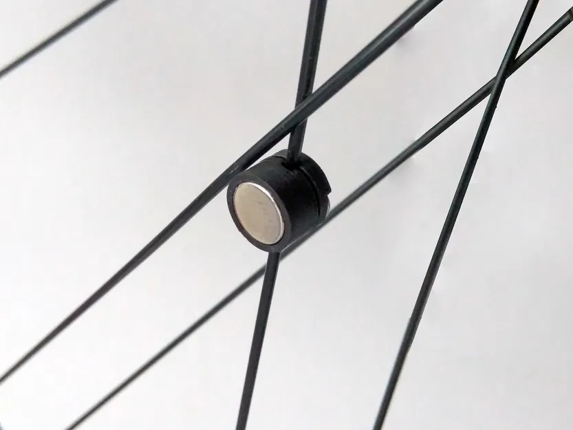 Kẹp Gắn Nam Châm Căm Xe Đạp - Image 1