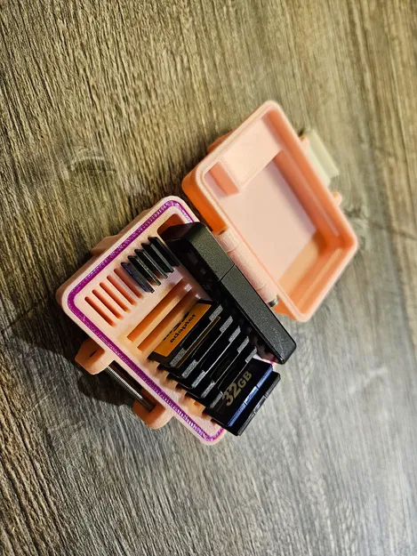 Hộp Đựng Thẻ SD và Micro SD Chắc Chắn - Image 1