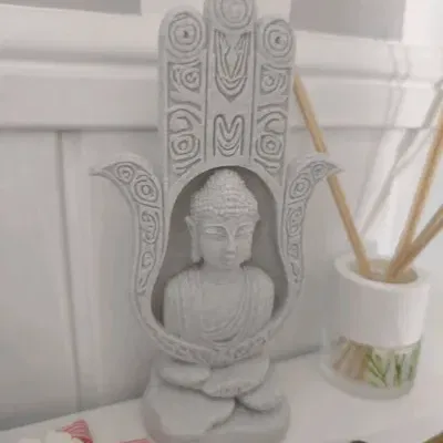 Bàn Tay Fatima có Tượng Phật