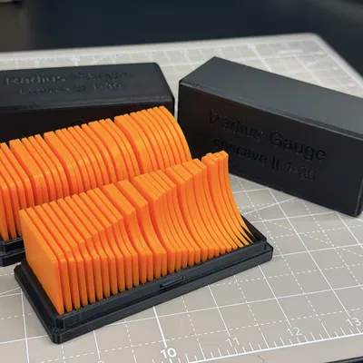 Bộ Đo Bán Kính và Hộp Có Nắp Gài