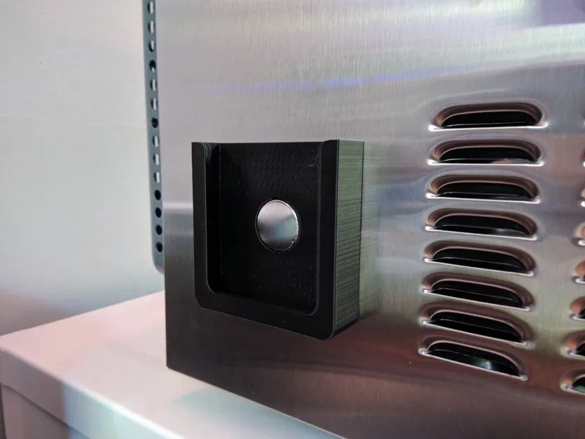 Giá Đỡ Remote Dải Đèn LED Nam Châm - Image 3