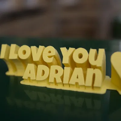 Tượng điêu khắc "Anh yêu em..."