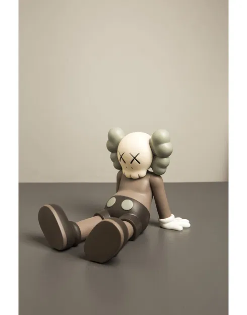 Tượng Kaws Ngồi - Đồ Trang Trí Thiết Kế - Image 1