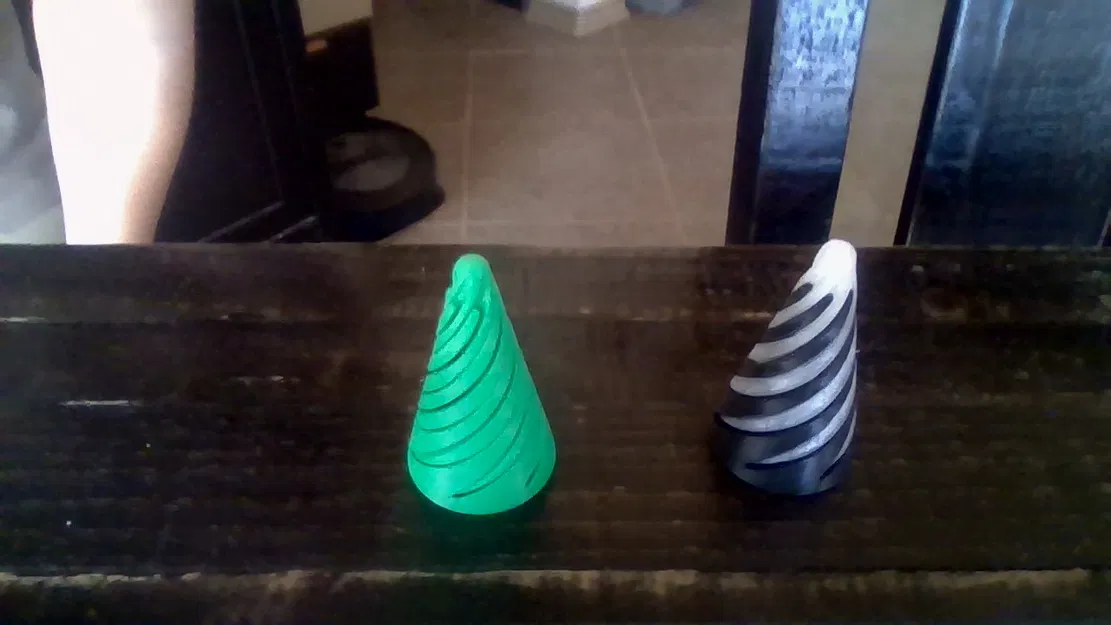 Đồ Chơi Fidget Hình Nón - Image 1