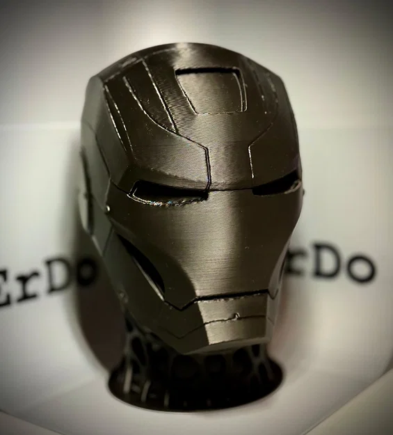 Chân đế tai nghe - Iron Man - Image 2