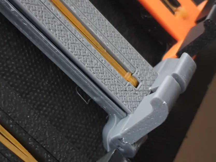 Tripod Gập Gọn Cho Điện Thoại và Máy Tính Bảng - Image 10