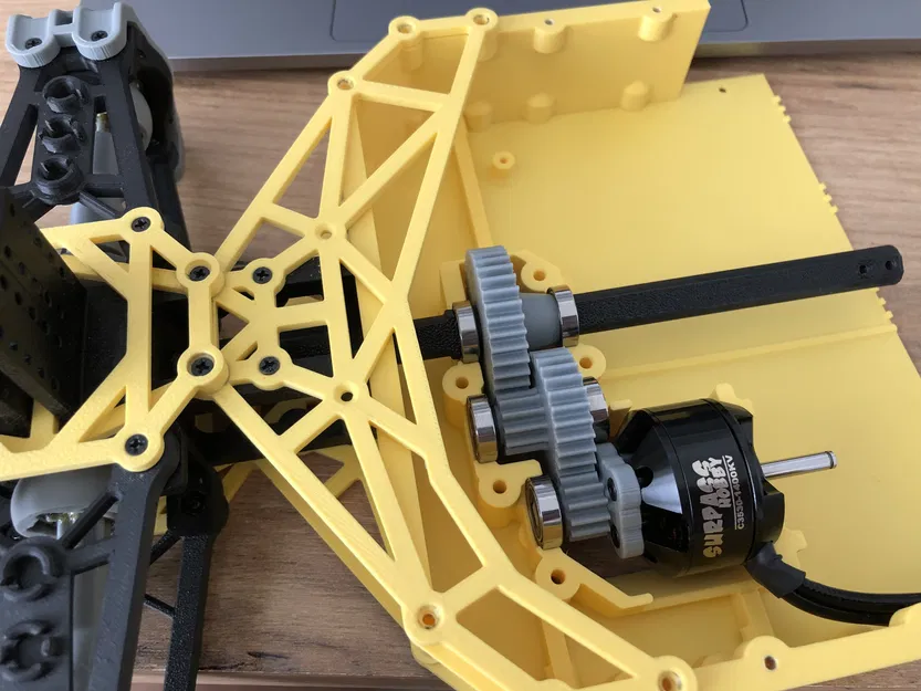 Xe RC BMW E91 Tỉ Lệ 1:7 Tự Làm Siêu Tiết Kiệm - Image 2