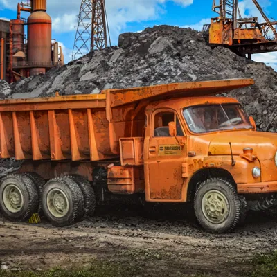 Mô Hình Xe Tải Tatra T-148 S1 Tỉ Lệ 1/18