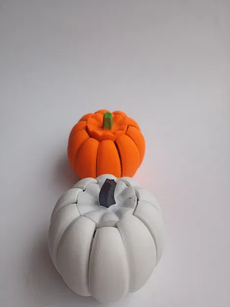 Nhện Bí Ngô Biến Hình - Image 5