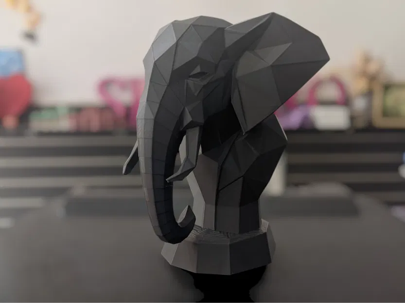 Chân dung Voi Hình học - Image 1