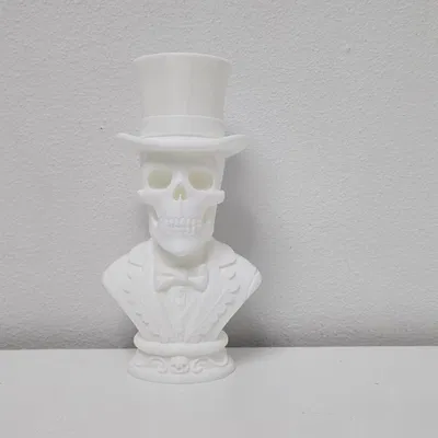 Đầu Lâu Quý Ông – Tượng Bán Thân Kinh Dị Thanh Lịch