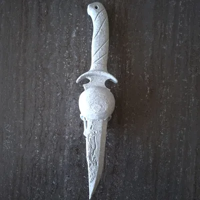 Dao Găm Đầu Lâu