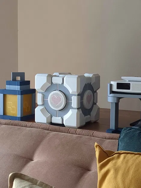 Vỏ NAS Companion Cube Portal - Image 2