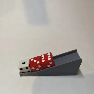 Hộp Đựng Xúc Xắc