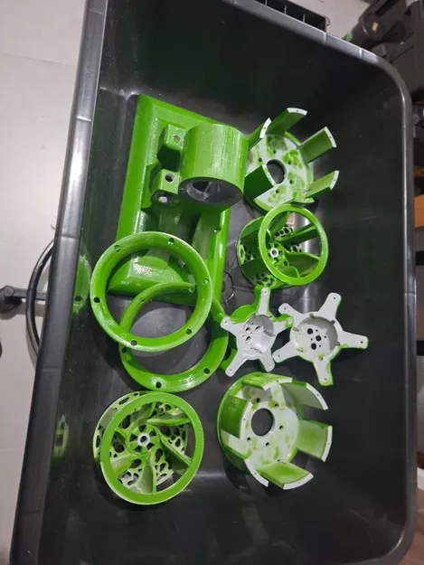 Mô hình còi báo động không kích WWII - Image 6