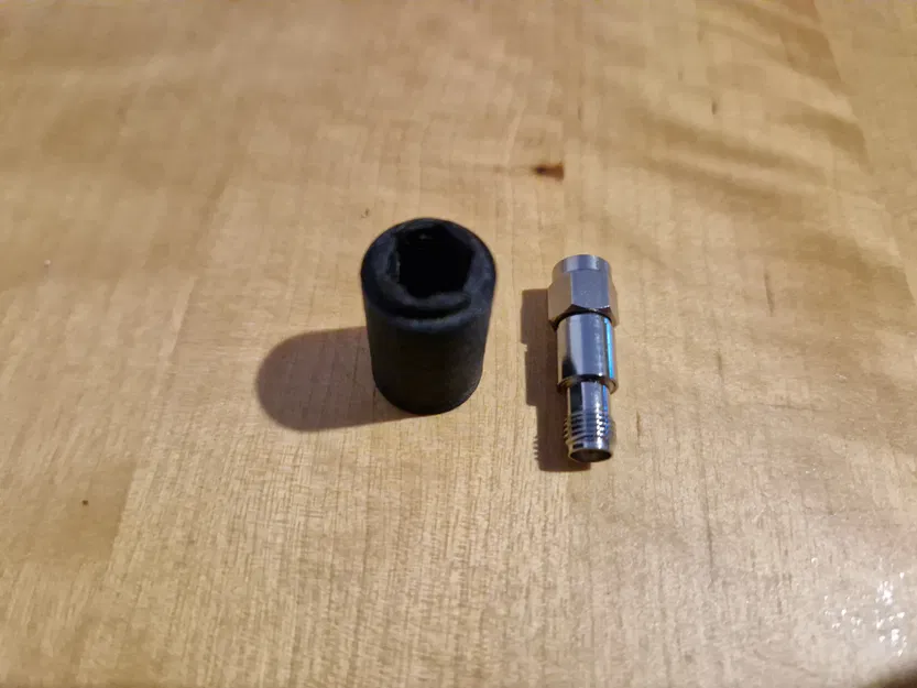 Vỏ cho bộ suy hao SMA cho máy bộ đàm Baofeng - Image 1