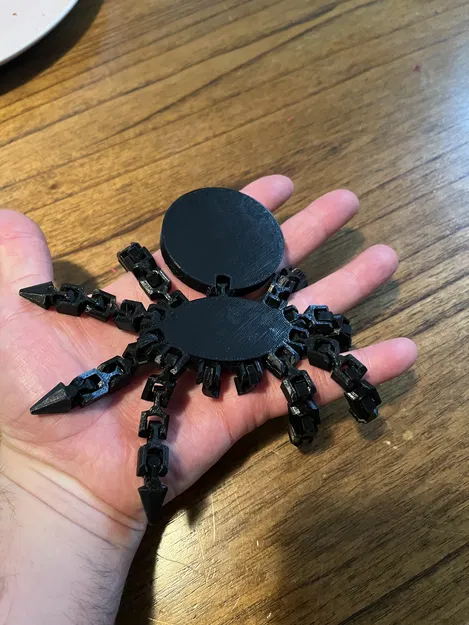 Nhện Cử Động In Nguyên Khối - Image 1