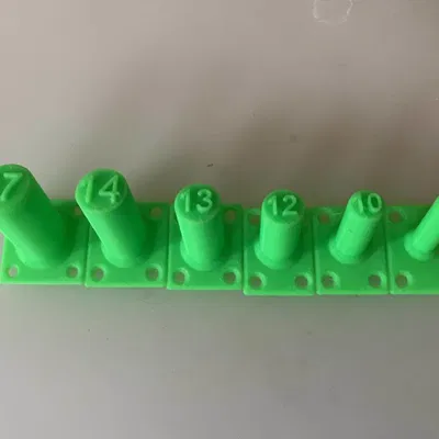 Giá treo cờ lê gắn tường