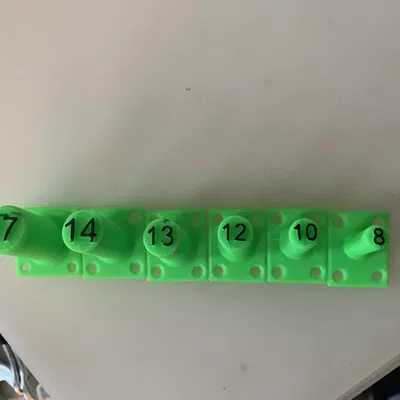 Giá treo cờ lê gắn tường