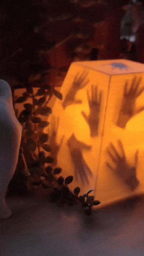 Bóng Tay Người (Shadow of Hands) - Thumbnail 1