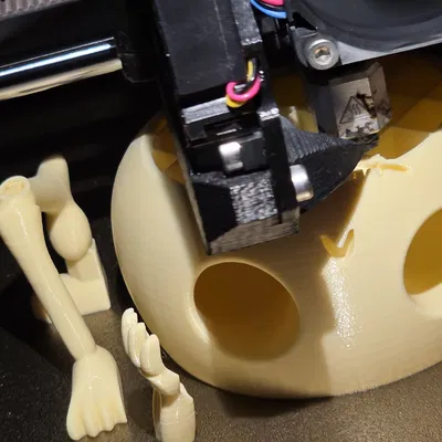 Bộ xương dễ thương ngồi với bí ngô (Trang trí Halloween)