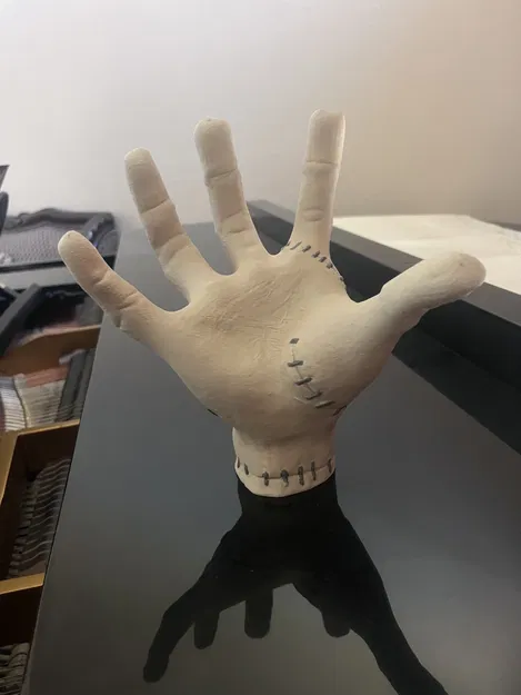 Thing Gia Đình Addams - Image 4