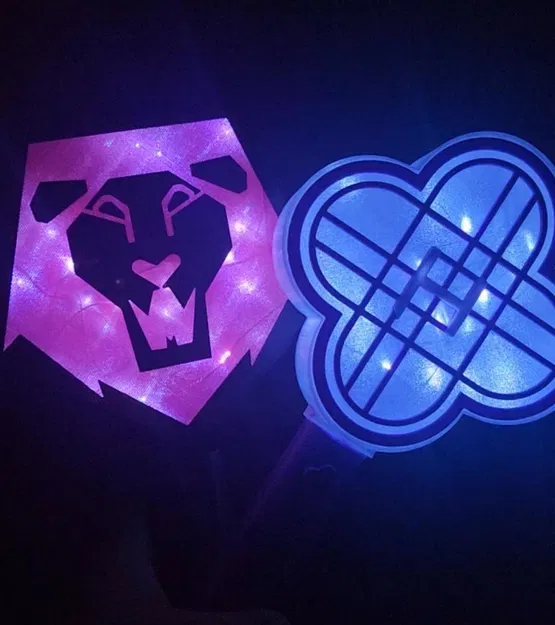 Đèn Phép Kpop Demon Hunters Huntrix/Saja Boys - Image 1