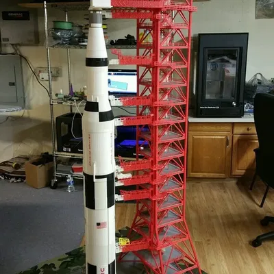 Tên lửa Saturn V và Bệ phóng