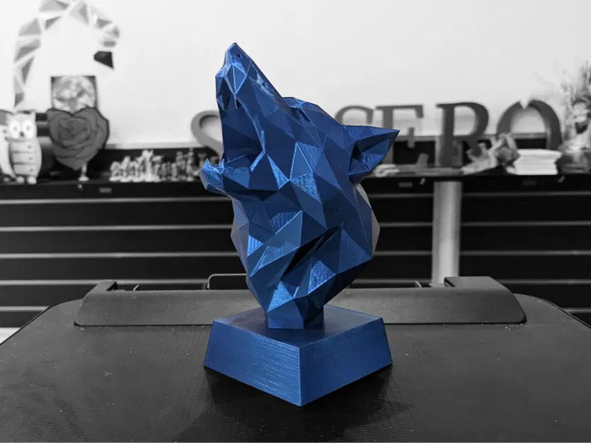 Tượng Đầu Sói Hình Học - Image 1