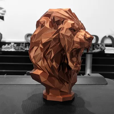 Tượng Đầu Sư Tử Hình Khối Học (Geometric Lion Bust)