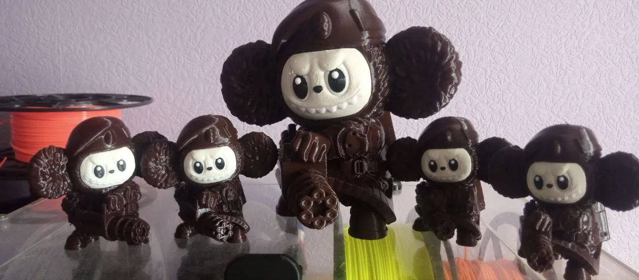 Mô hình Laburator - Cheburashka Labubu với súng minigun - Image 12