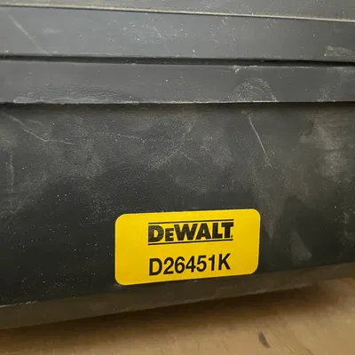 Bộ chuyển đổi ống 1-1/4" cho máy chà nhám quỹ đạo DeWalt D26451K