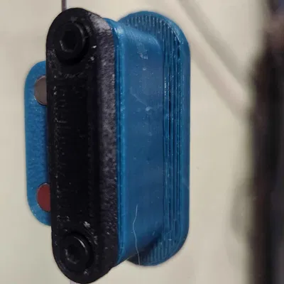 Gia cố bản lề và tay nắm cửa cho Flashforge AD5x