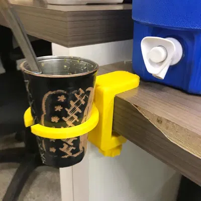 Chỗ Cắm Cốc Trên Bàn