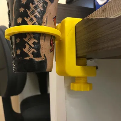 Chỗ Cắm Cốc Trên Bàn