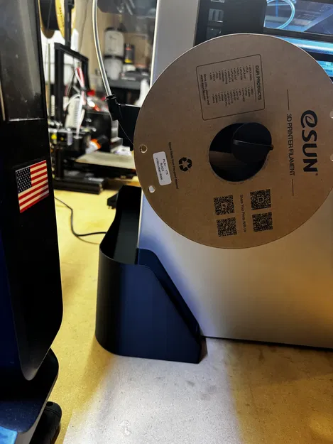 Thùng Chứa Vật Liệu Thừa Qidi Q2 - Image 1