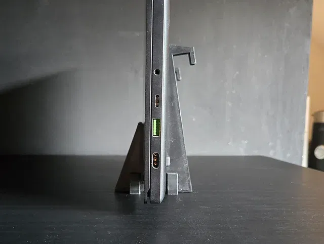 Chân Đế Laptop 2 Chế Độ (Dọc hoặc Chéo) - Image 4