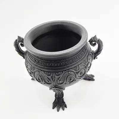 Cauldron Chân Móng Kiểu Gothic