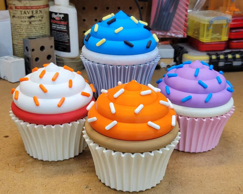 Hộp Đựng Hai Ngăn Hình Bánh Cupcake - Image 1