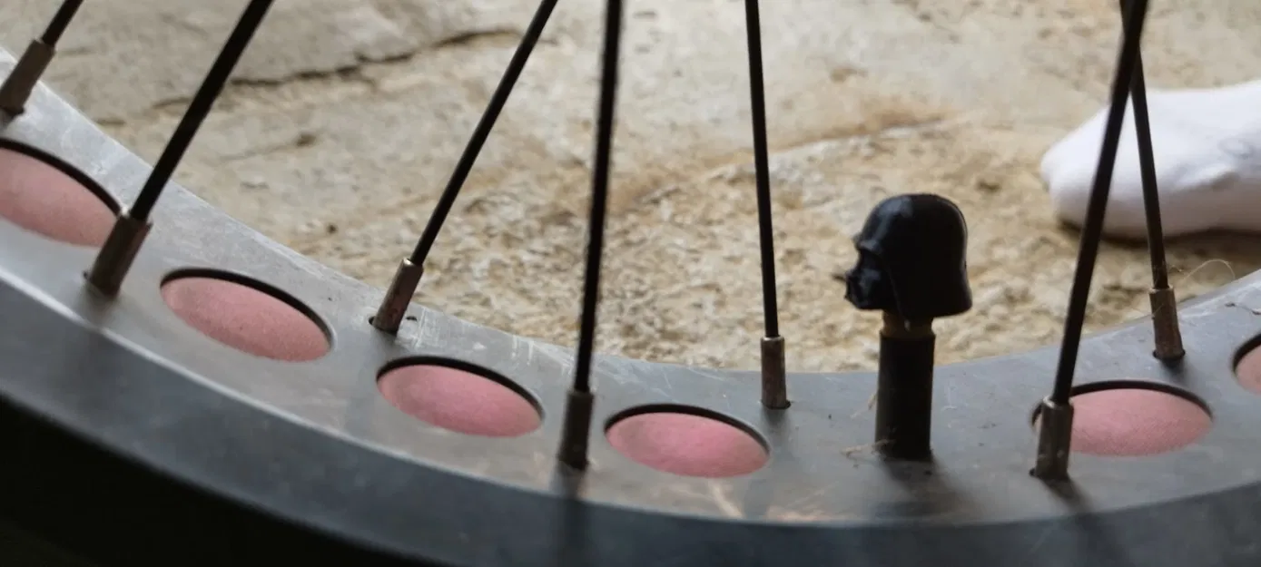 Nắp Van Schrader Darth Vader (Xe hơi) hoặc Nắp Bút - Image 3