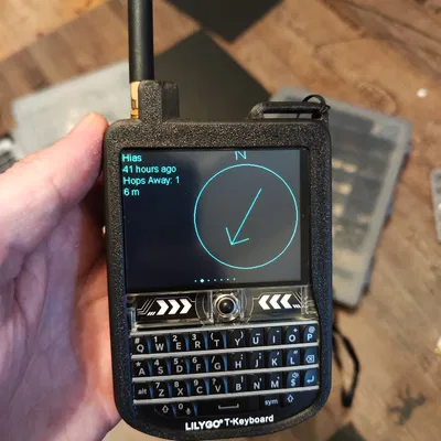 Meshtastic Slim T-Deck REMIX có sạc nhanh