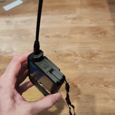 Meshtastic Slim T-Deck REMIX có sạc nhanh