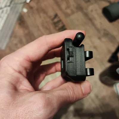 Meshtastic Muzi H1 REMIX - Phiên bản 1100mAh (Không logo + Không lỗ khóa + Tùy chọn Buzzer + nút điều hướng + Kẹp dây)